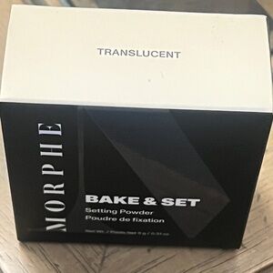 MORPHE Bake & Set 16 Hour
Setting Powder in Translucent Size:9 g/0.31oz NWT